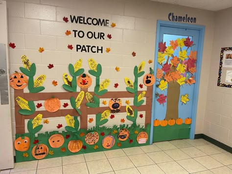 Fall Classroom Door Ideas Kindergarten, Halloween Fall Door Decorations Classroom, Prek Fall Bulletin Boards, Autumn Theme Classroom, Pumpkin Classroom Door Ideas, Fall Classroom Window Ideas, Pumpkin Patch Ideas For Classroom, Fall Daycare Window Ideas, Fall Decor Door Classroom