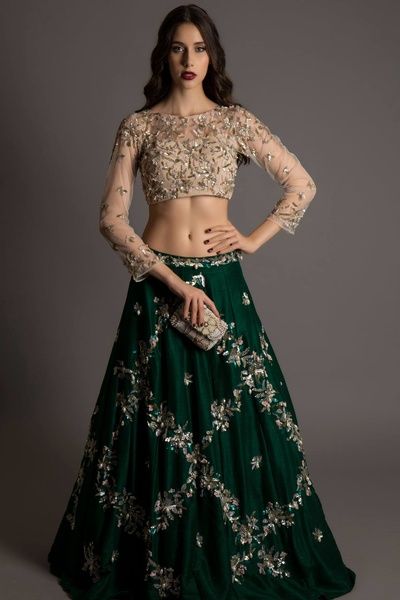 Natasha Dalal Orang India, Gaun Fashion, Green Lehenga, Choli Designs, Salwar Kamiz, Desi Clothes, Designer Lehenga Choli, Indian Wedding Outfits, Lehenga Designs