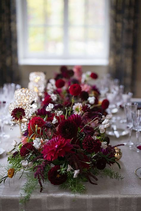 Red And Burgundy Flower Arrangements, Burgundy Centerpiece, Deep Red Flower Arrangements, Burgundy Dahlia Centerpiece, Burgundy Wedding Florals, Moody Wedding Flowers Centerpieces, Jewel Tone Wedding Florals, Burgundy Ranunculus, Burgundy Flower Arrangements