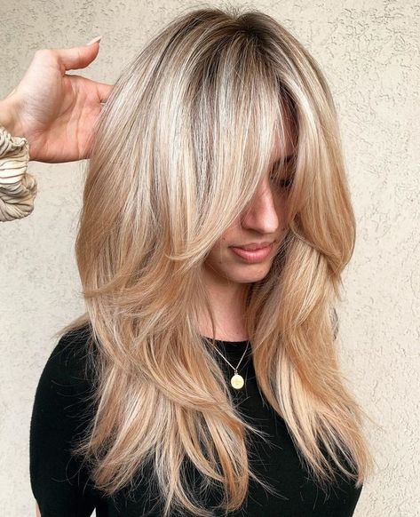 2023 Women's Haircuts, Medium Length Hair With Layers For Straight Fine Hair, Layered Haircuts For Medium Hair Side Part, Popular Haircuts For 2022 Women, C Cut Hairstyle, Hair Over 40 Look Younger, Layers For Fine Hair, Very Layered Hair Medium, Long Layered Haircuts With Bangs