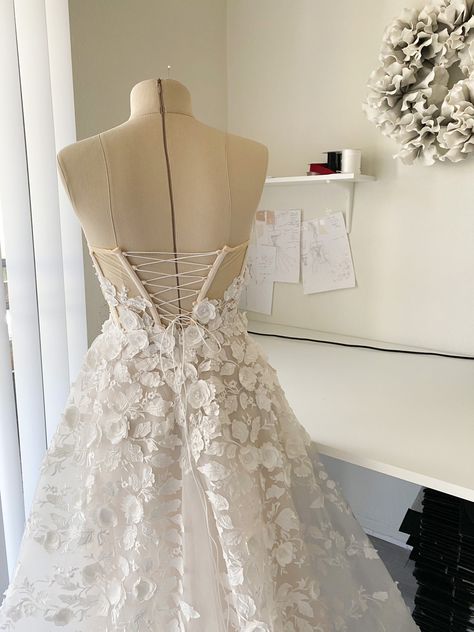 Wedding Dress Back Alterations, Open Back Corset Dress, Backless Corset Dress, Lace Up Corset Back Wedding Dress, Lace Up Back Dress Corsets, Corset Back Wedding Dress Alteration, Back Of Corset Dress, Corset Wedding Dress Back, Corset Dress Back