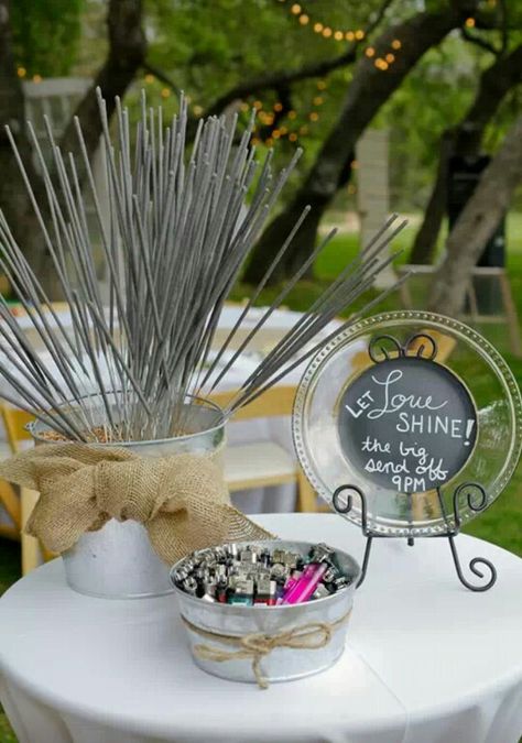 Wedding Sparker Sendoff, Low Cost Wedding Decorations, Wedding Send Off, Dream Wedding Decorations, Sparkler Send Off, Wedding Planning Decor, Wedding Sparklers, Wedding Venue Decorations, Wedding Activities