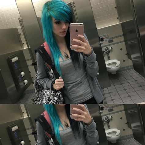 Alex Dorame Emo Bangs, Emo Scene Girls, Emo Hairstyle, Alex Dorame, Emo People, Emo Scene Hair, Neon Hair, Scene Outfits, Favorite Youtubers