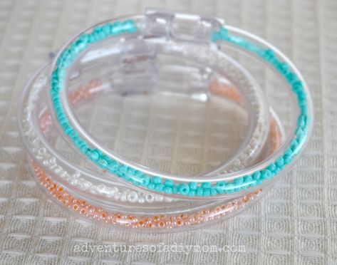 Clear Tube Seed Bead Bracelets Rice Bead Bracelet, Tube Art, Tube Bead Bracelet, Library Programming, Diy Mom, Diy Jewelry Making Tutorials, Tube Bracelet, Random Crafts, Christmas Child