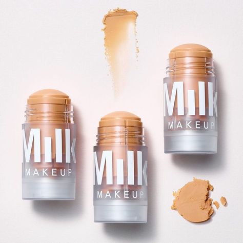 Milk Makeup Blur Stick primer Perfect Wavy Hair, Holographic Highlighter, Crayon Eyeliner, Heart Makeup, Makeup 2018, Matte Primer, Highlighter Stick, Makeup Inspired, Face Foundation