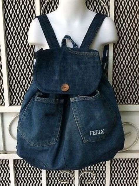 Denim School Bag, Jean Backpack Pattern, Denim Backpack Diy, Bookbag Ideas, Jeans Bags Ideas, Jean Diy, Mochila Jeans, Jeans Refashion, Recycled Denim Bags