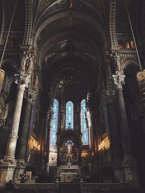 inside church view with no people photo – Free Lyon Image on Unsplash Old Catholic Church, Concrete Building, Lyon France, Church Architecture, Europe Vacation, European Destinations, Old Church, Colmar, Grey Wallpaper