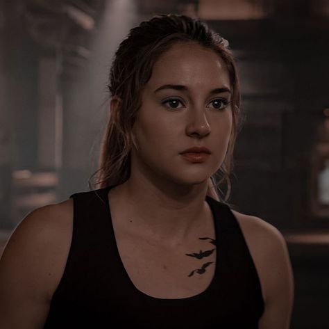 Divergent Icons, Divergent 1, Divergent Cast, Divergent Tris, Dystopian Romance, The Spectacular Now, Tris And Four, Tris Prior, The Divergent