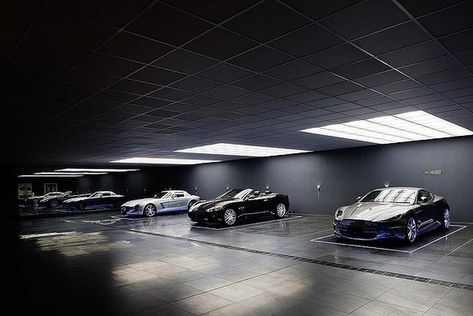 949872806_1024-600x400 Car Warehouse, Beast Machines, Garage Design Interior, Auto Garage, Luxury Car Garage, Wayne Manor, Underground Garage, Car Parks, Cool Garages