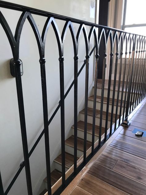 Iron Ballisters, Porch Pillars Columns, Balcony Railing Ideas, Wrought Iron Railing Exterior, Wrought Iron Banister, Iron Railings Outdoor, Cast Iron Railings, Iron Balcony Railing, Wrought Iron Stair Railing