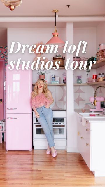 dream loft studios on Instagram: "Dream Loft Studios tour! I first had the idea for dream loft studios in 2020 when I wanted to have a cute space to shoot indoors so I redid my loft apartment to double as a photo studio and started renting it on Peerspace. We were getting so many bookings I decided to expand and rent a commercial space & transform it into a girly dream loft 💘" Loft Apartment Lighting Ideas, Rachel Martino Loft, Small Loft Apartment Ideas, Small Loft Design, Small Loft Apartment, Small Loft Spaces, Small House Renovation, Rachel Martino, Apartment Lighting