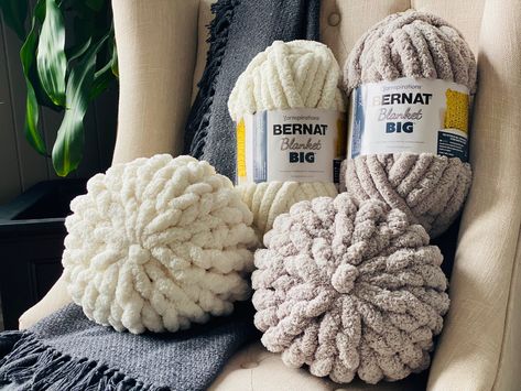 Full YouTube video click the link below 👇 #yarn #diy #bernat Crochet Pillow With Chunky Yarn, Big Yarn Crochet Patterns, Chunky Knit Pillow Pattern Free, Crochet Ball Pillow, Super Bulky Yarn Projects, Bernat Yarn Projects, Bernat Blanket Big Yarn Patterns, Jumbo Yarn Projects, Chunky Yarn Pillow