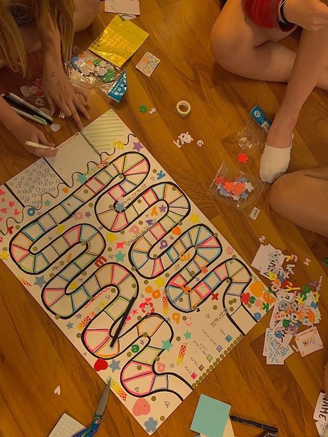 Aesthetic Board Games Diy, Diy Bored Games For Family, Made Up Board Games, How To Make Your Own Bored Game, Bored Games Ideas, Paper Board Game Ideas, Homade Boardgames, Board Game Homemade, Game Board Aesthetic