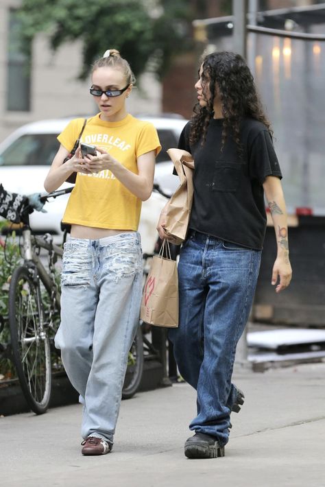 Celeb Street Style 2023, Celebrity Street Style 2023, Arca Aesthetic, Lily Rose Depp Street Style, Lily Rose Depp Outfits, 070 Shake, Lily Depp, Lily Rose Depp Style, Rose Depp