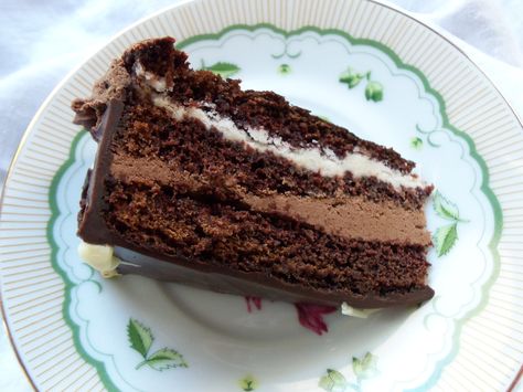 Opera Cream Cake Opera Cream Cake Recipe, Cream Cake Filling, Lightning Cake, Cake Cream Filling, Cream Cake Recipe, Torte Recipe, Cake Filling, Baking Stuff, Cheesecake Cupcakes