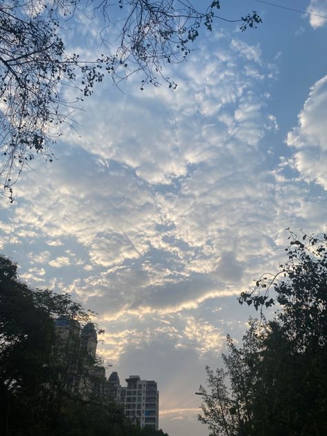 Real Clouds Sky, Sunny Day Aesthetic Videos, Weather Sunny Aesthetic, Sunny With Clouds Aesthetic, Sunny Clouds Aesthetic, Partly Sunny Aesthetic, Sunny Aesthetic Sky, Dreamy Sky Aesthetic, Day Aesthetic Sunny