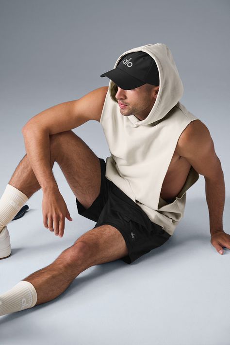 Sporty Look Men, Best Gym Outfits Men, Men Activewear Fashion, Alo Mens, Hooded Activewear With Kangaroo Pocket For Streetwear, Alo Yoga Sporty Hoodie For Streetwear, Men Yoga Outfit, Men Workout Outfits, Man Gym Outfit