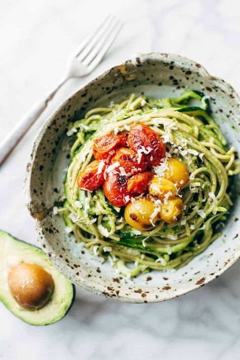 Burst Tomato and Zucchini Spaghetti tossed with a simple, creamy, vegan avocado sauce. This healthy recipe is ready in 30 minutes! #glutenfree #sugarfree #vegan #healthy #dinner #cleaneating | pinchofyum.com Zucchini Noodle Recipes Vegan, Spiral Zucchini, Burst Tomato, Vegan Avocado Recipes, Zucchini And Tomato, Tomato Spaghetti, Pinch Of Yum, Zucchini Noodle, Zucchini Noodle Recipes