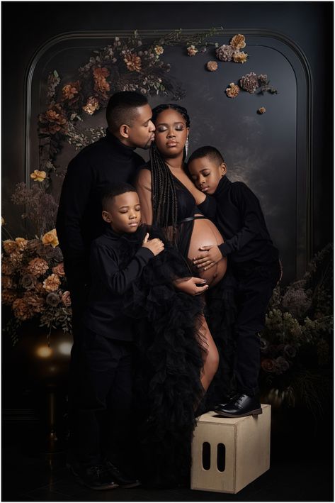 Black Family Of 4 Photoshoot, Studio Maternity Shoot With Toddler, Family Of 4 Maternity Pictures, Maternity Photography Black Couples, Pregnancy Photo Shoot Ideas, Family Pregnancy Photoshoot, Black Family Photoshoot, Fall Maternity Shoot, Family Maternity Session