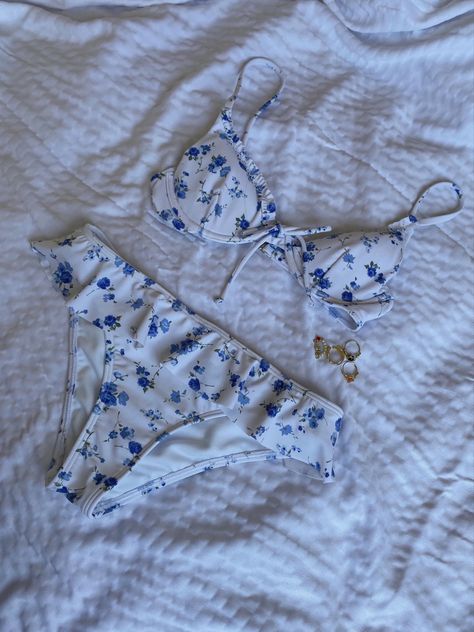 floral bikini beach summer rings Blue Floral Swimsuit, Cute Floral Swimsuit, Blue And White Bathing Suit, Blue And White Bikinis, Blue And White Swimsuit, White And Blue Bikinis, Blue Bathing Suit Aesthetic, Flower Swimsuits, Flower Bikinis