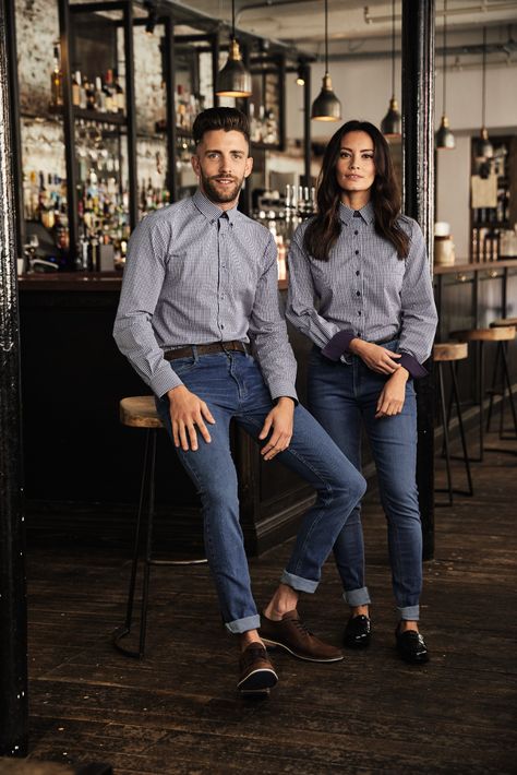 Outfit Ideas For School Dress Code, Dinner Outfits Classy, Dinner Outfits Casual, Sandwich Cafe, Bar Uniform, Baby Store Display, Restaurant Uniform, Cafe Uniform, Inmobiliaria Ideas