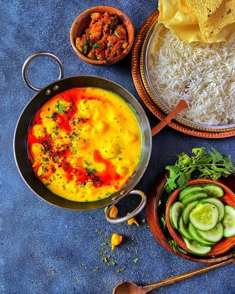 Nikita soni on Instagram: “Meals like these are just so satisfying, kadhi chawal with khatta mettha kaddu. . #kadhichawal #kadhipakora #kaddu #lunchmeal #soulfullunch…” Kadi Chawal, Instagram Meals, Cucumber Tea Sandwiches, So Satisfying, Tea Sandwiches, Indian Food Recipes Vegetarian, Recipes Vegetarian, Indian Food, Rice Recipes