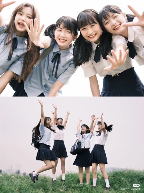 5 Friends Poses, Highschool Photoshoot, Perspective Photos, Foto Shoot, 사진 촬영 포즈, New Jeans Style, Friends Funny Moments, Graduation Photoshoot, Grad Photos