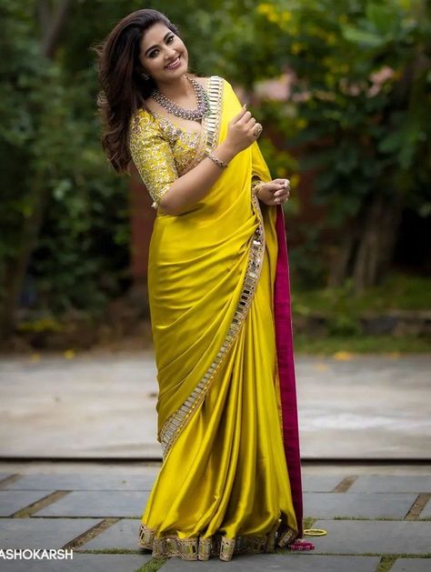 sneha prasanna in lime green saree by geethu haute couture Lime Green Saree, Sneha Saree, Sneha Prasanna, Green Silk Saree, Satin Silk Saree, Keep Me Stylish, Light Grey Dress, Indian Saree Blouse, Saree Designs Party Wear