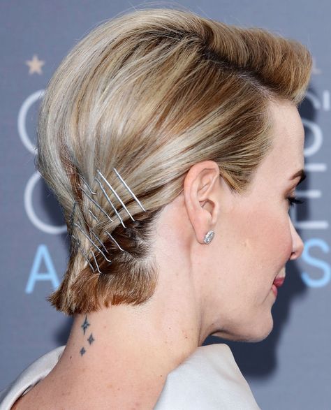 Edgy Updo, Rocker Glam, Painting Famous, Short Sassy Haircuts, Sassy Haircuts, Modern Haircuts, Sarah Paulson, Best Pixie Cuts, Pretty Females