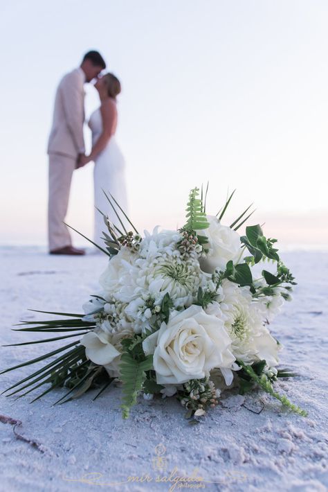 wedding-photo-blurred-background-gorgeous-bride-groom-blurry Beach Wedding Photos Poses Romantic, Bride Groom Beach Photos, Wedding Photo Ideas On The Beach, Beach Wedding Family Photos Parents, Beach Bride Photoshoot, Wedding Pic Ideas Bride And Groom, Wedding Poses For Bride And Groom Beach, Bride And Groom Pictures Beach, Ocean Wedding Pictures