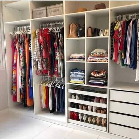 Organizing Ideas Closet, Wooden Almirah Design, Closet Organizing Ideas, Closet Ideas For Small Spaces, Closet Storage Ideas, Remodel Closet, Cupboard Organization, Organize Closet, Almirah Design