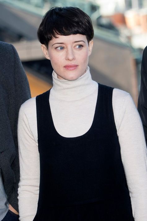 Clair Foy, Clare Foy, Witch Clothes, Lisbeth Salander, Choppy Pixie Cut, Bowl Haircuts, Claire Foy, Hair Secrets, Witch Outfit