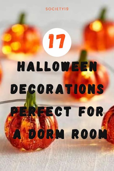 Halloween Decorations Dorm Room, Spooky Dorm Room, Fall Decor For Dorm Room, Dorm Door Decorations Halloween, Halloween Dorm, Dorm Room Doors, Rustic Room Decor, Costumes College, Treat Bucket