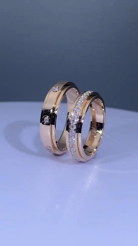 Luxury Wedding Rings Couple, Ad Rings, Indian Wedding Rings, Gold Rings Online, خواتم خطوبة, Temple Jewellery Earrings, Couple Ring Design, Unique Mens Rings, Jewelry Knowledge