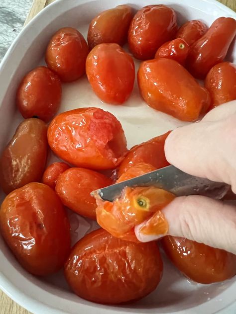 Frozen Tomato Sauce Recipe, Canning Frozen Tomatoes, Frozen Tomatoes, How To Use Frozen Tomatoes, Recipes For Frozen Tomatoes, Pasta Sauce From Frozen Tomatoes, Frozen Tomatoes Recipes, Frozen Tomato Recipes, Sauce From Frozen Tomatoes