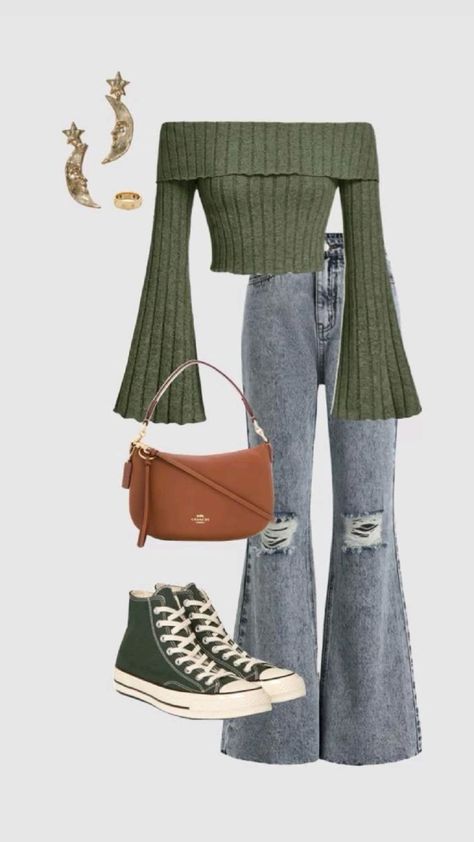 Supervisor Outfit Womens Casual, Christmas Green Outfit Ideas, Casual Fall Jeans Outfit, Warm Skin Tone Clothes Outfit, Nature Walk Outfit, Cute Outfits For Curvy Women, Green Outfit Ideas, Green Top Outfit, Winter Outfits Casual