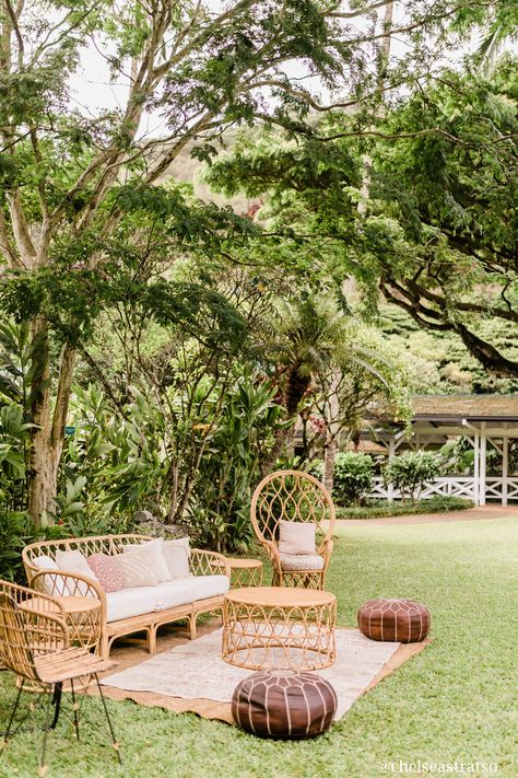 Garden Wedding Lounge Area, Hawaiian Wedding Decor, Indian Picnic, Tropical Garden Wedding, Wedding Lounge Seating, Kualoa Ranch Wedding, Wedding Lounge Area, Lounge Wedding, Lawn Wedding