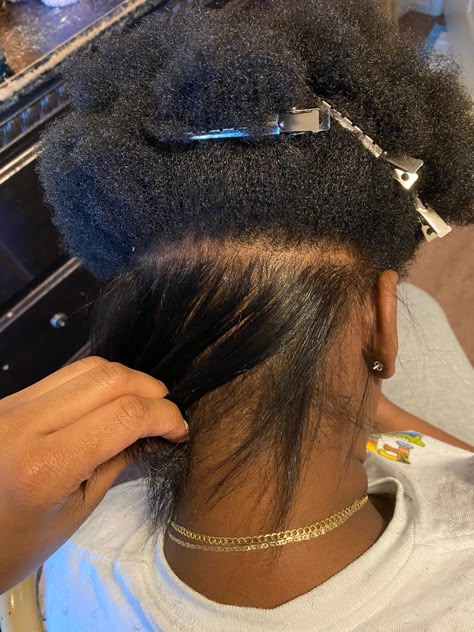 Hair Trimming, Silk Press Natural Hair, Natural Hair Short Cuts, Quick Weave Hairstyles, Natural Afro Hairstyles, Dyed Natural Hair, Pelo Afro, The Baddest, Curly Hair Styles Easy