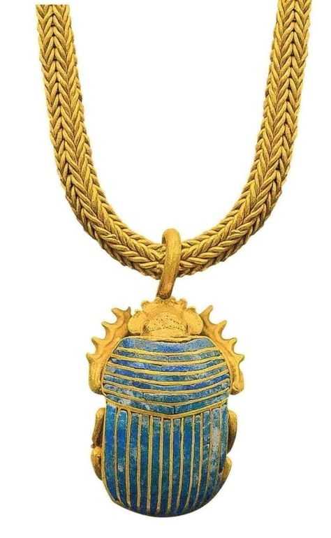 Scarab Pendant, Egypt Jewelry, Jewelry Royal, Egyptian Scarab, Royal Furniture, Golden Necklace, Ancient Egyptian Art, Ancient Jewelry, Egyptian Art