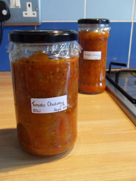 Hamburger Relish, Tomato Chutney Recipe, Local Supermarket, Fresh Tomato Sauce, Tomato Relish, Tomato Jam, Relish Recipes, Tomato Chutney, Chutney Recipe