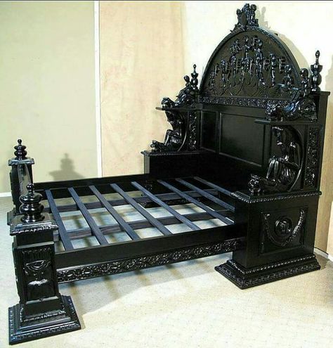 Beautiful Gothic Baroque King Bed Frame..  Who would love to have this in their bedroom? Goth Houses, Gothic Decor Bedroom, Gothic Room, Gothic Bedroom, Romantic Bed, Gothic Furniture, Horror Decor, Dark Home Decor, Goth Home