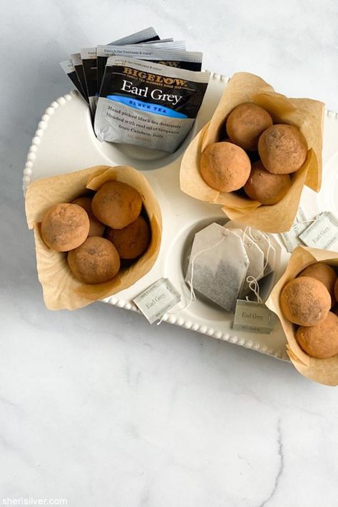 earl grey truffles | Sheri Silver - living a well-tended life... at any age Truffles Easy No Bake, Wheat Free Baking, Healthful Foods, Easy Truffles, Truffle Recipe, Grey Tea, Earl Grey Tea, Earl Gray, Christmas Cooking