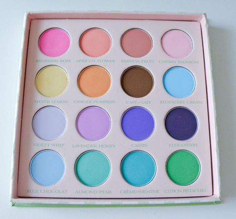 Creme de Couture eyeshadow palette from Sigma Beauty. Pastel Eyeshadow Palette, Pastel Makeup, Makeup Pallets, Makeup Eyeshadow Palette, Makeup Package, Makeup Supplies, Unique Makeup, Fancy Makeup, Luxury Makeup