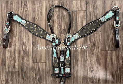 Louis Vuitton Headstall, Sparkly Horse Tack, Lv Tack Sets, Dazzle Rock Tack, Custom Horse Tack, Western Christmas List, Tack Sets Western, Breast Collars For Horses, Horse Tack Sets