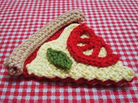 She Crocheted A No-Calorie Pizza Slice - Genius! Crochet Square Blanket, Crochet Fruit, Crochet Weaves, Crochet Food, Crochet Kitchen, Crochet Diy, Pizza Slice, Love Crochet, Learn To Crochet