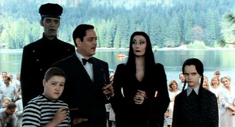 Addams Family Values The Addams Family Values, Raul Julia, Addams Family Movie, Addams Family Values, Charles Addams, Gomez And Morticia, Addams Family Costumes, Morticia Addams, Adams Family