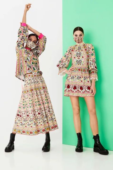 Boho Outfit, Alice And Olivia, Summer Fashion Trends, Fashion Spring, Vogue Fashion, Dressy Outfits, Fashion Show Collection, Vogue Paris, Primavera Estate