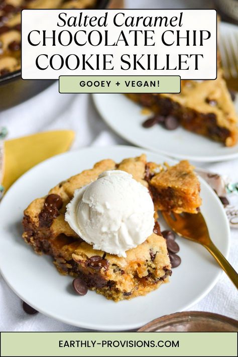 This Vegan Skillet Cookie is full of salted caramel and chocolate chips. Its chewy, gooey and absolutely delicious! This easy vegan dessert is perfect for beginners. Vegan Skillet, Healthy Vegan Cookies, Vegan Salted Caramel, Chocolate Chip Skillet Cookie, Skillet Cookie Recipe, Indulgent Recipes, Easy Vegan Cookies, Egg Free Cookies, Cookie Bars Easy