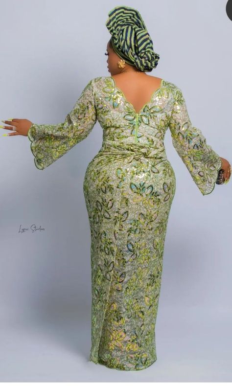 Iro And Blouse Styles Lace Classy, Lace Gown Styles For Big Madam, Lace Wrapper And Blouse Styles, Blouse And Iro Styles Lace, Buba And Wrapper Styles, Iro And Buba Styles Lace Classy, Iro And Blouse Lace Styles Latest, Iro And Buba Styles Lace, Buba Styles