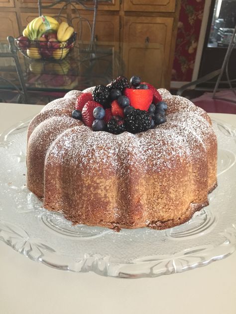 Whipping Cream Pound Cake, Bundt Pan, Pound Cake, Flour, Whipped Cream, Serving Plates, Oven, Cream, Baking